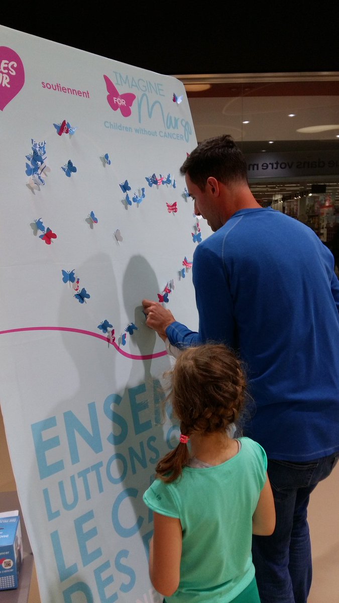 idgraph's tweet photo. Des papillons contre le cancer des enfants à @CarrefourC pour parler d'@ImagineforMargo. Venez coller un papillon symbolique et faire un don https://t.co/aylnIEDZr3