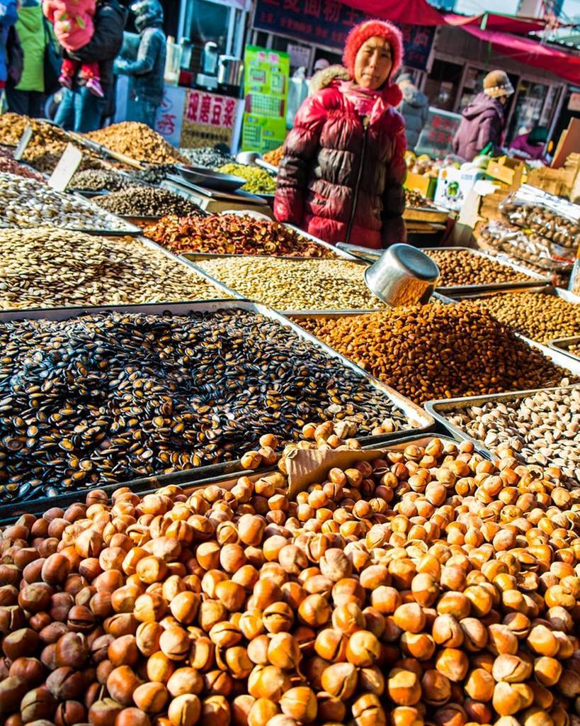 More of the beautiful hues of the markets in #Beijing

#travelblog
#travelphotographer
#natgeotravel

#photoblog
#lonelyplanet
#passionpass…