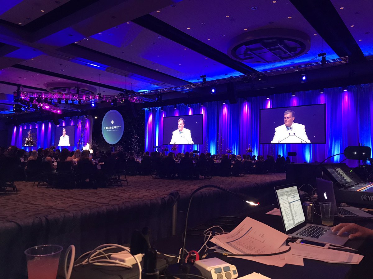 MarkfWilson2's tweet photo. Double stacked 20k's on a Circular screen with LED backdrop https://t.co/K1Wxc9kmwg