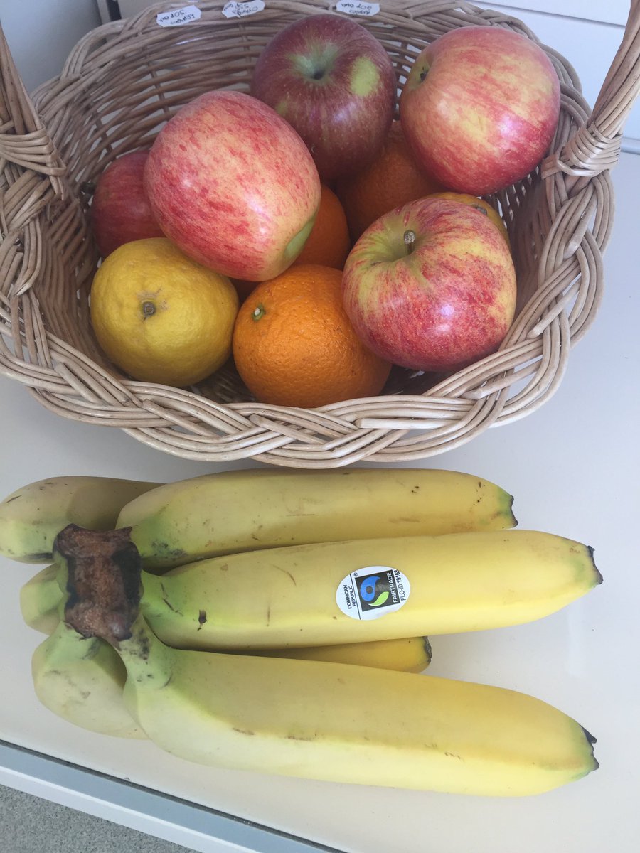 Needing a quick lunch? We've everything you need from filled rolls, cold drinks, a range of snacks &amp; fresh fruit #shoplocal #EatDG #Kirkcolm