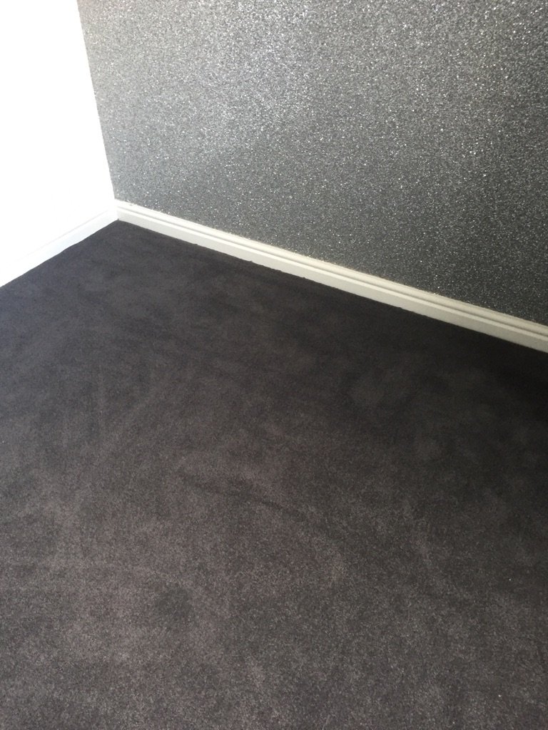 TheEagerWeaver's tweet photo. A happy customer has sent us a pic of their new carpet. Guess what? It's one of ours :-) ET036 'Mizzle' #FollowTheFlock 🐑🐏 https://t.co/xV7T0WyIui