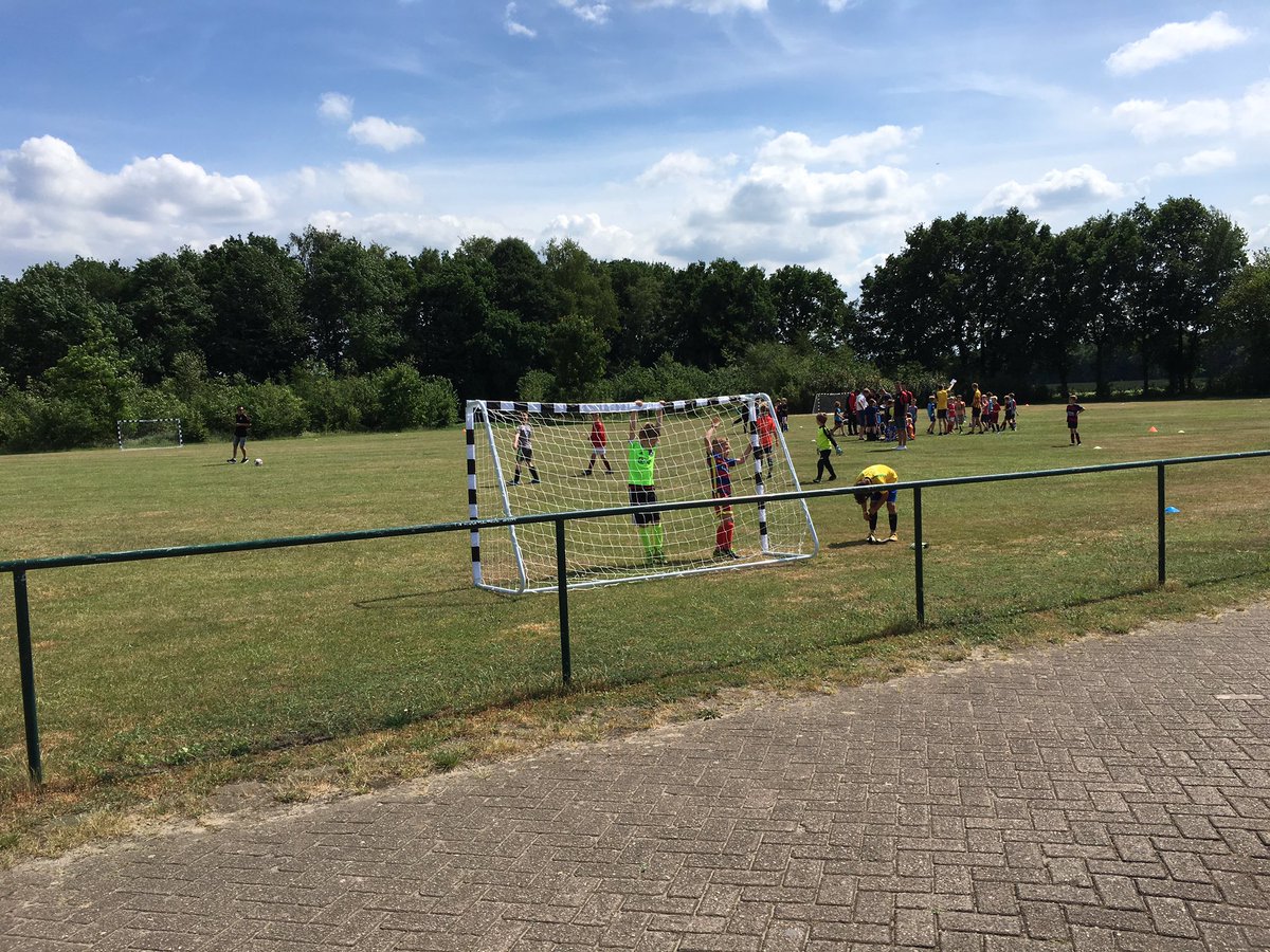 Caves_Wintelre's tweet photo. Groepen in onze accommodatie die een mooi programma hebben gemaakt https://t.co/JmnUBrcL4a