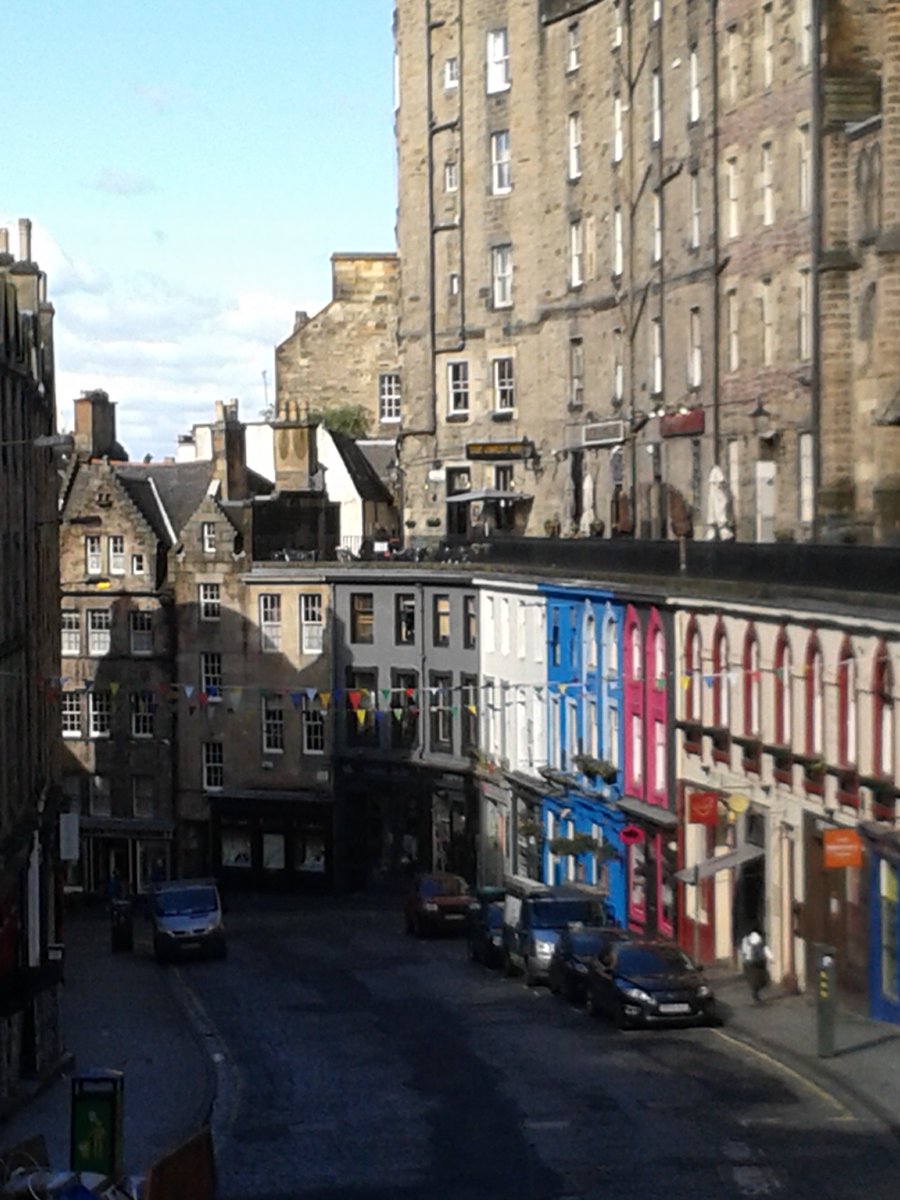 BTAEdinburgh's tweet photo. Glorious early morning on the way to our office @BTAEdinburgh on #VictoriaTerrace #GreaterGrassmarket #Edinburgh https://t.co/gAHfgKLptL
