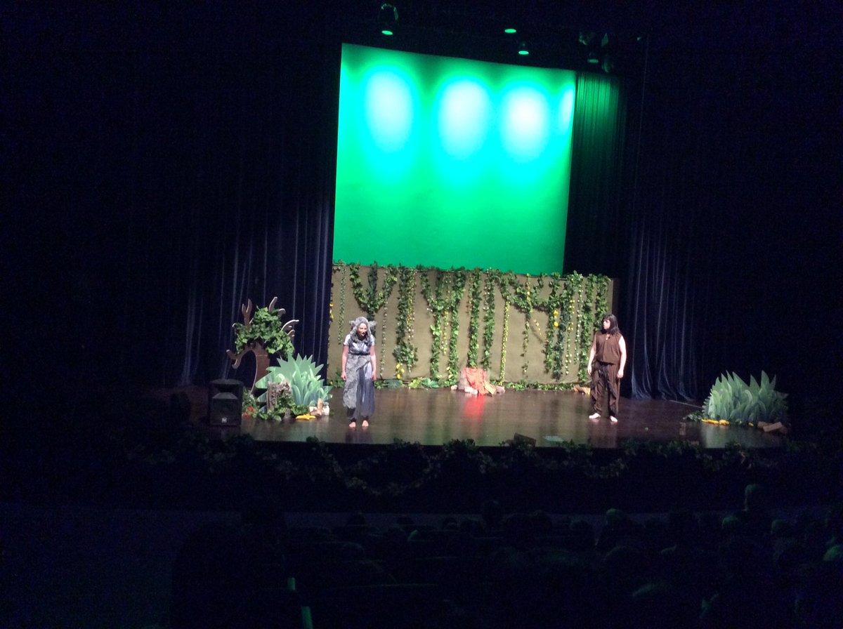 WSO_FS1's tweet photo. Duckling class thought 'the Jungle Book' show was very funny! 😂 https://t.co/AwKHPjYXK0