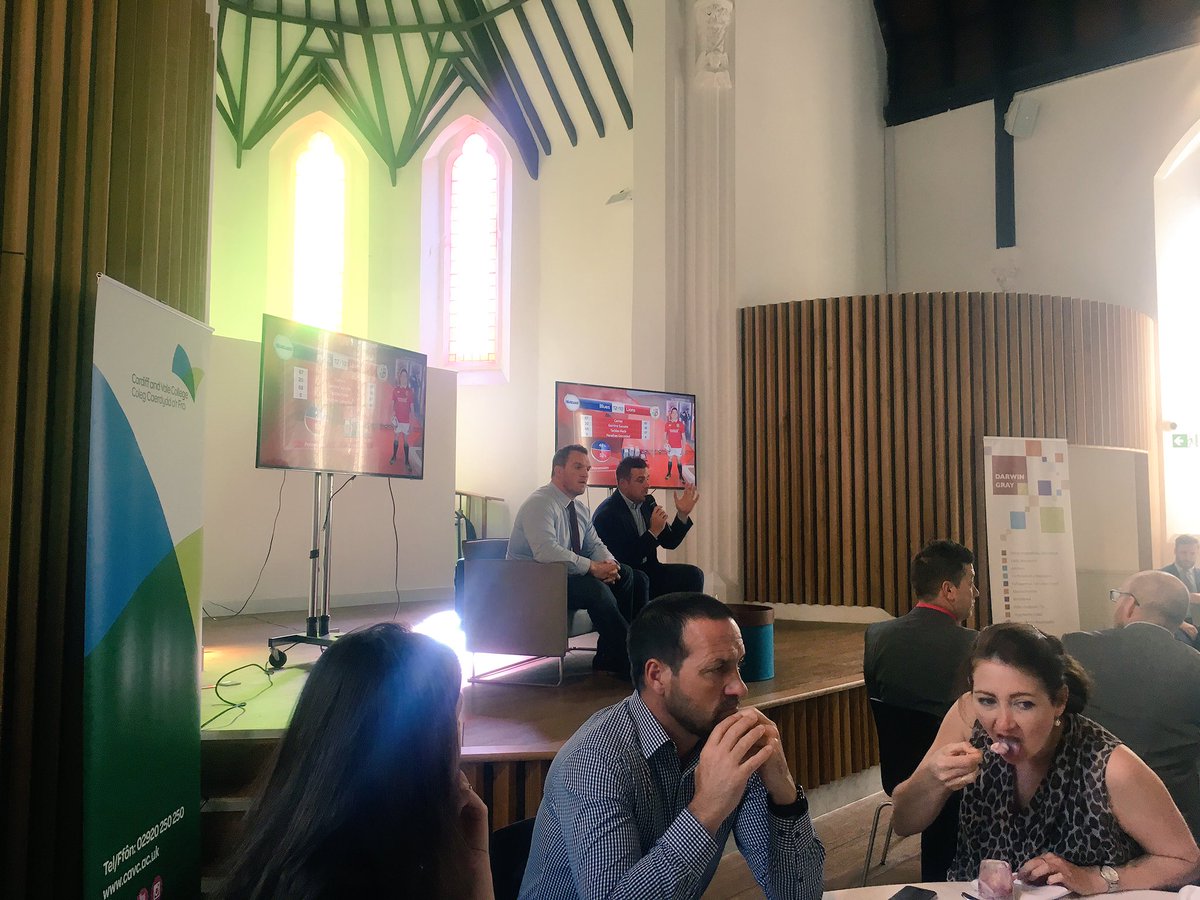 #Lions breakfast as guest of <a href="/DarwinGrayLLP/">Darwin Gray LLP</a> with Gethin Jenkins Q&amp;A in great venue