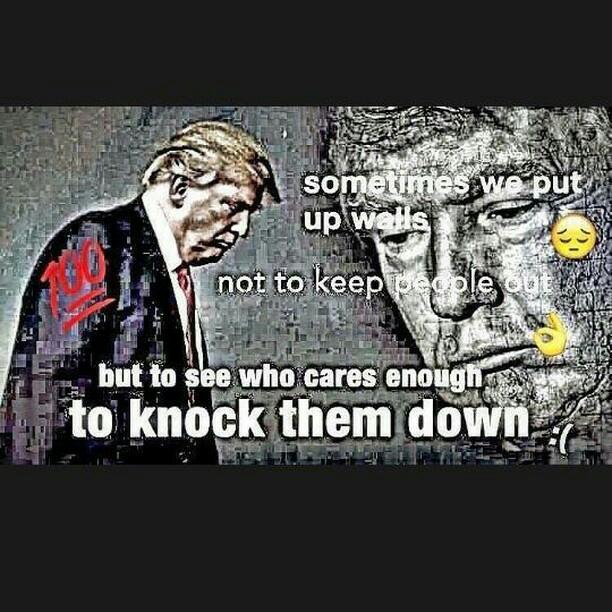 crispymemewala's tweet photo. HE BEEN HURTIN' BUT THE WORLD DON'T UNDERSTAND 😭 #TRUMP #AMERICA #DONALDTRUMP #MEXICO #WALLS #MEMES #9GAG #DANKMEMES #RT #FOLLOW #FUNNY https://t.co/oCvCC3yiUT