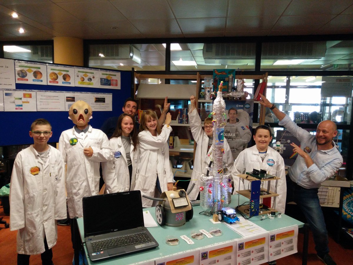 Elmerlickamul's tweet photo. #Mouzomul prêt à décoller fusée 🚀 @forum_sciences https://t.co/lMlxBpAYGc