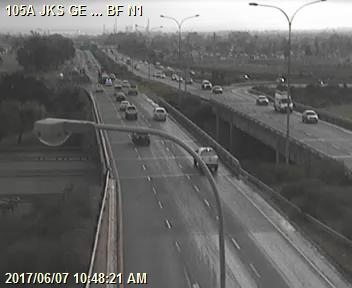 CapeTownFreeway's tweet photo. Update:#LostLoad: N7 North @ wingfield, is now cleared. #Savewater https://t.co/MjVj1AiEWj