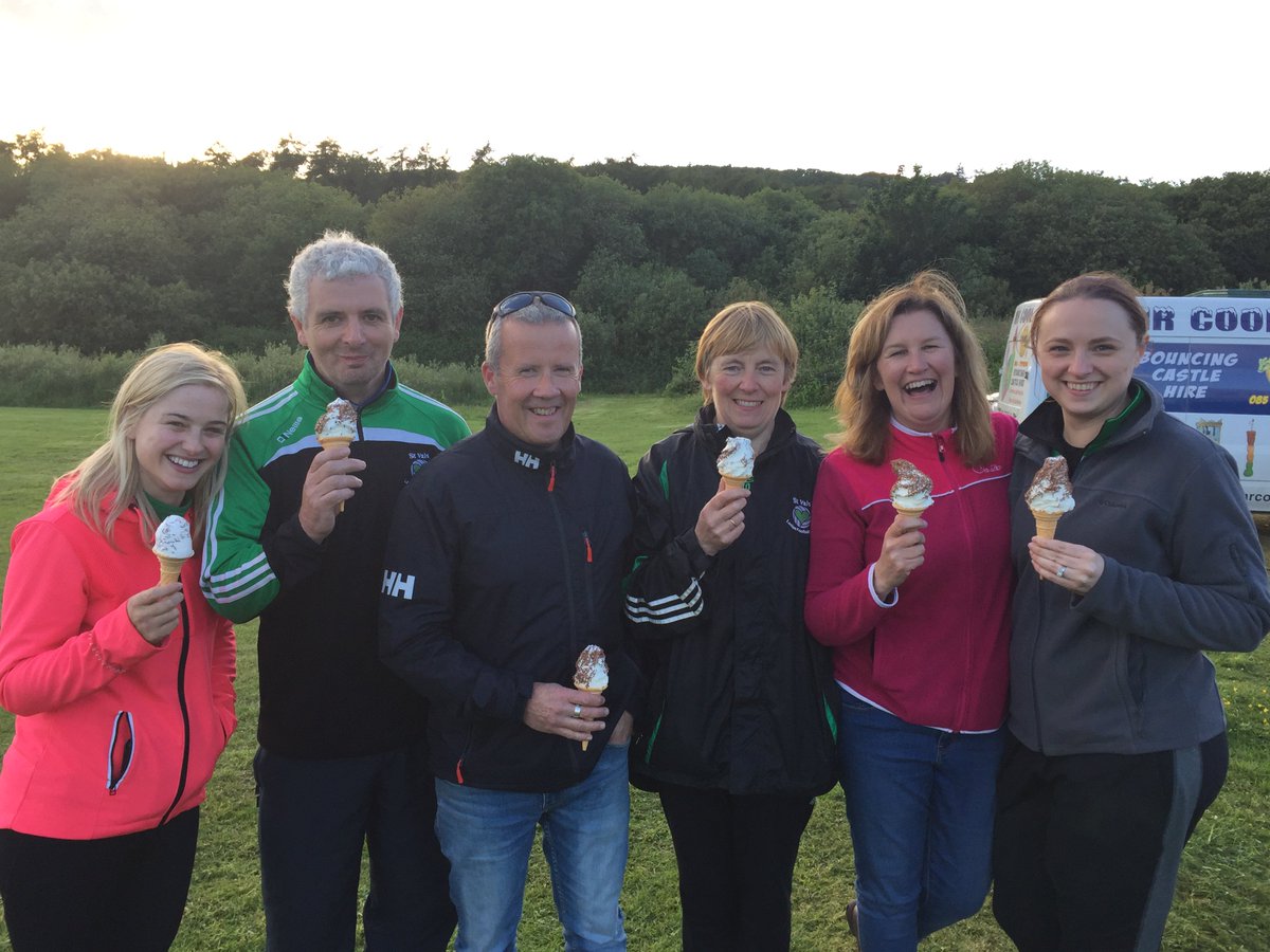 stvalsladies's tweet photo. 🏐⚫️💚🏐
Lots of fun was had yday evening at our official Sponsor Launch in Carrig. Thanks to @macroomcu for a fun evening! https://t.co/4kVw5yYO4V