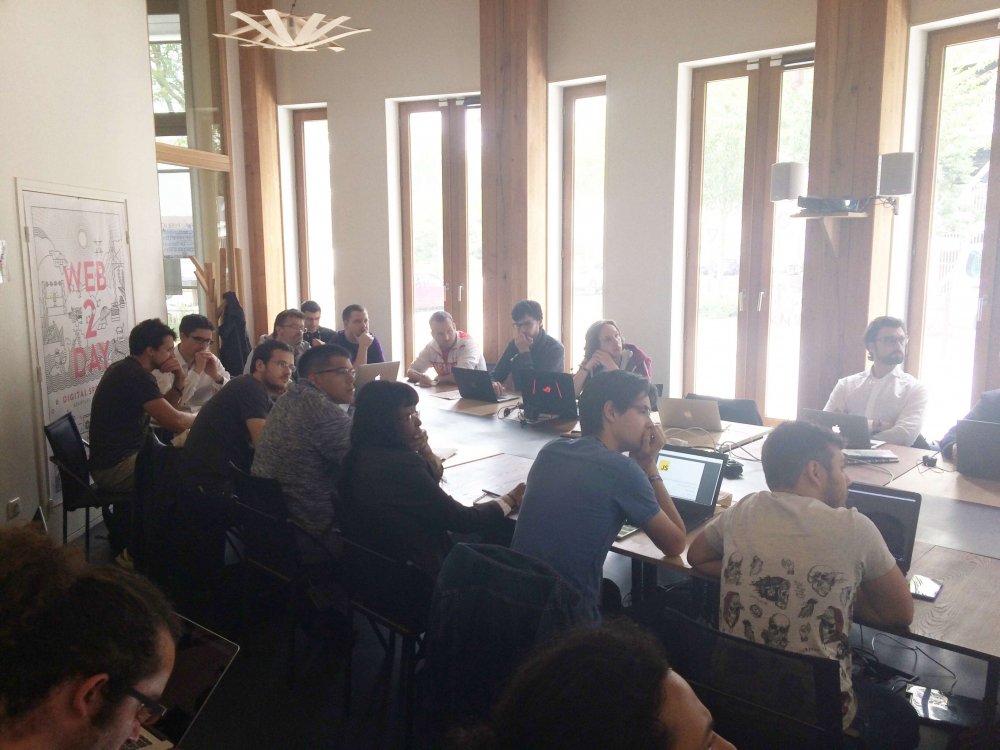 web2day's tweet photo. Salle complète, à la découverte d'un paradigme de programmation : la "programmation fonctionnelle" @alvinberthelot #AtlanboisW2D #web2day https://t.co/cCBHFfFKGX