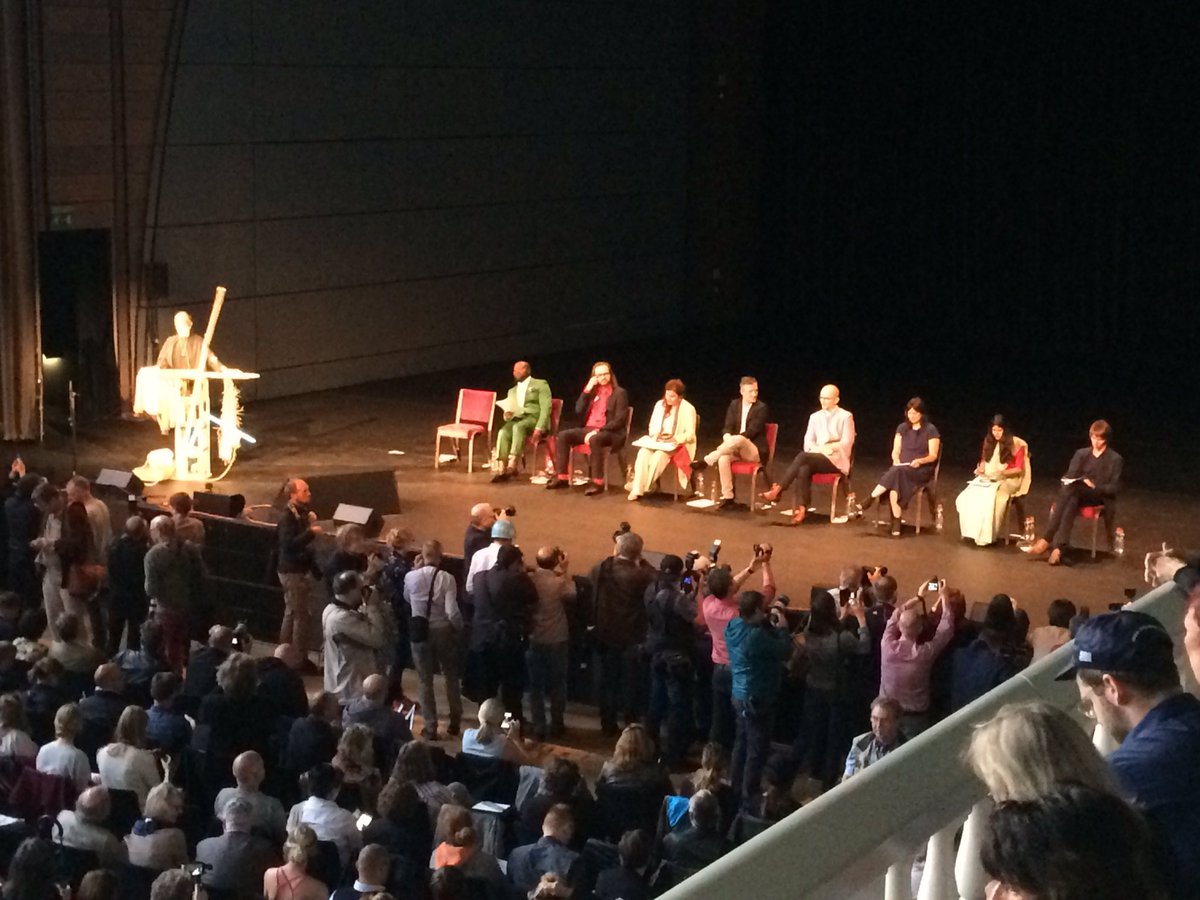 documenta 14 tweet media