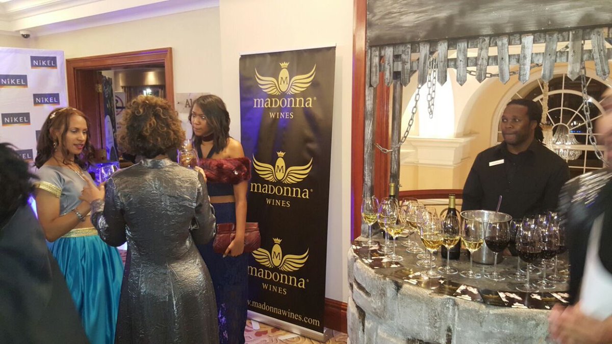 MadonnaWines's tweet photo. #TBT to #LeighAnneBDay what a beautifully organized event! Thank U 4 all the love @LeighAnne_Will @ShirazReddy #SSCullinan #wine #winelover https://t.co/js8tSOJnAv