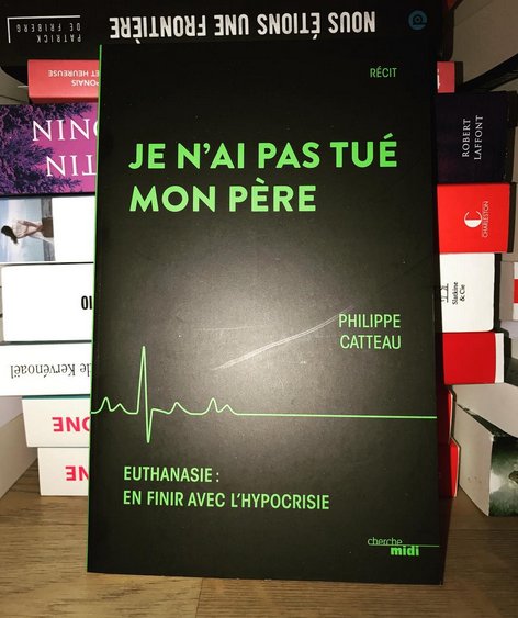 CatteauPh's tweet photo. #Chronique 💉
Merci @LaCauselit et @MelanieTalcott1 pour cette article. 
👉🏼 https://t.co/JIG2vB9m1u
#ADMD #ChercheMidi #JeNaiPasTueMonPere https://t.co/ECkZtdrCuI