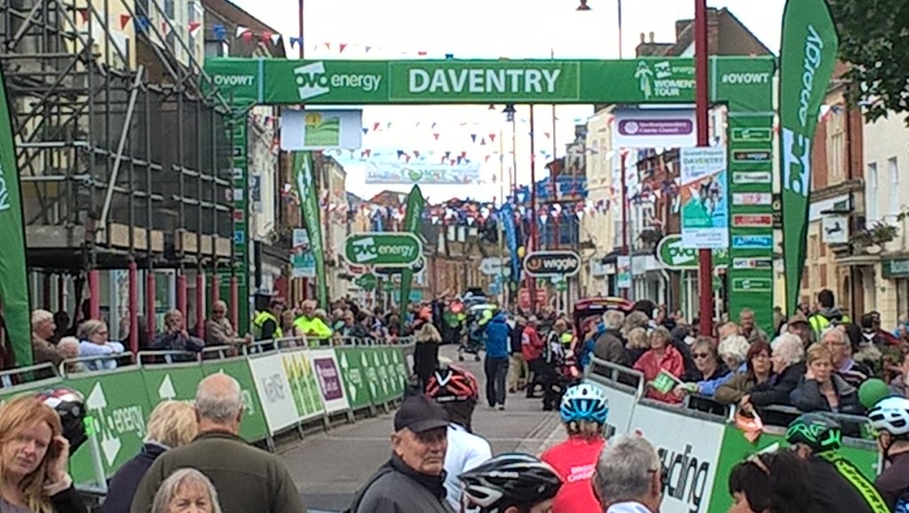 PBlantern's tweet photo. Great to see so many out for #ovowt woman's tour in Daventry Northants @mycountycouncil @Firstwellbeing https://t.co/XC4bhUC5KN