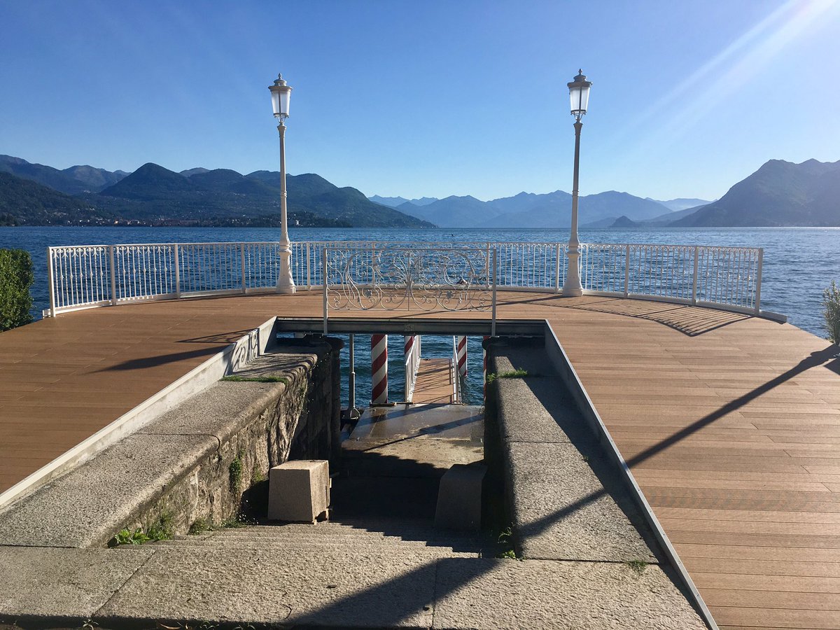 AJD_Parker's tweet image. Day one of #strategictech forum 2017. The weather is most definitely behaving #legalit @LegalWeek