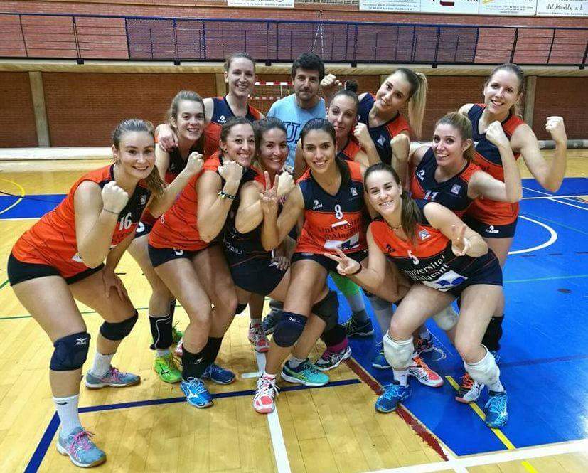 UA_Universidad's tweet photo. ¡¡¡Enhorabuena a nuestras campeonas!!! El equipo de #voleibol femenino asciende a la Superliga 2 #esfuerzo #TrabajoenEquipo #perseverancia https://t.co/62opxa7GBT