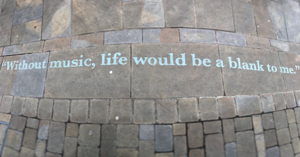 WinchesterCity's tweet photo. Have you discovered any of the 12 #JaneAusten quotes on the streets of #Winchester City Centre to mark @JAusten200? #HelloJane https://t.co/VcHbRtMcvn