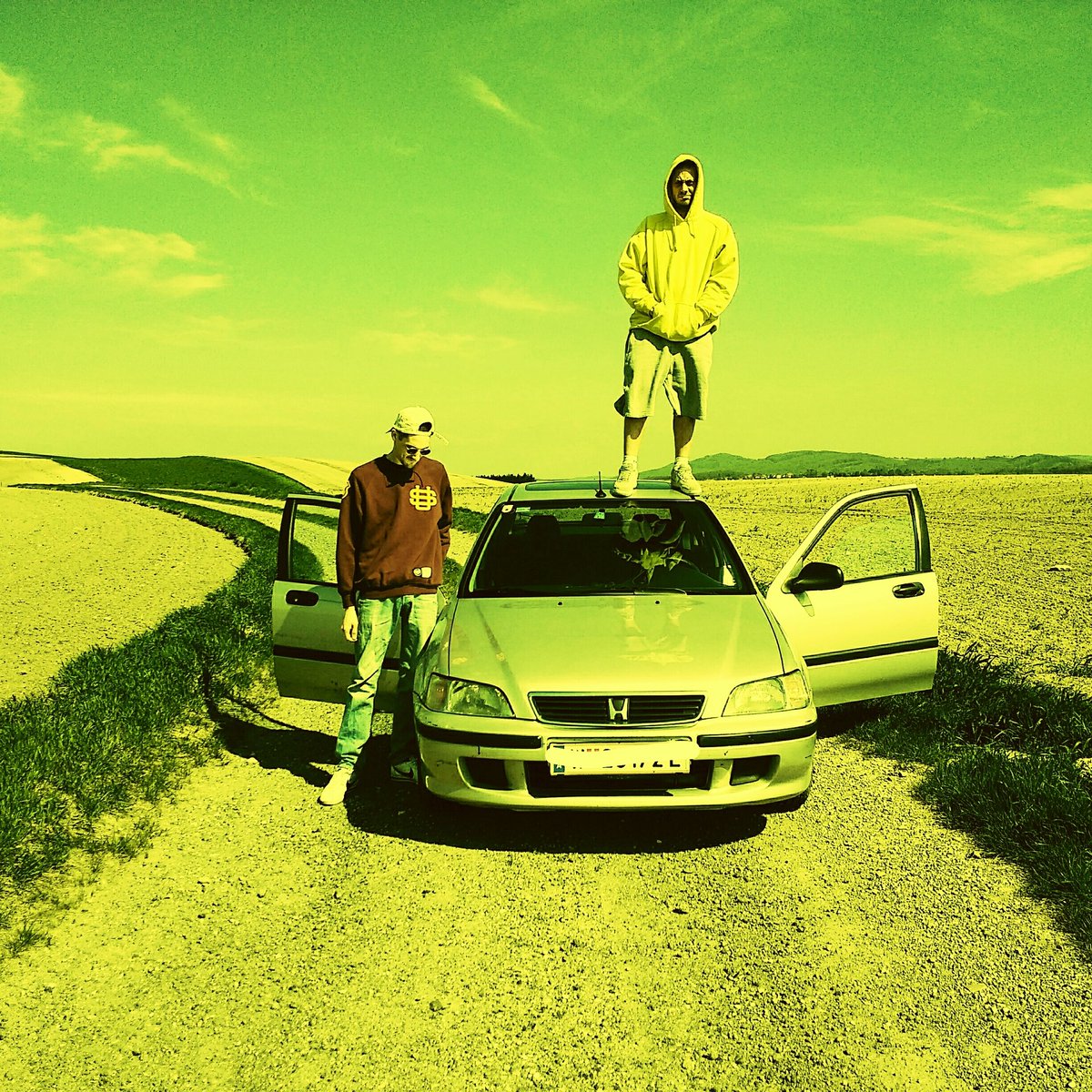 hectormacello's tweet photo. "..olle meine freind sein durchanonda, der @jamin4ibk is jetzt mobil mit sein honda" #CIVIC 26.06. #hectormacellorecords https://t.co/L65r8UOaT6