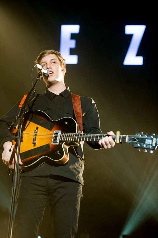 Happy Birthday  Here\s a snap from your show back in 2015! : 