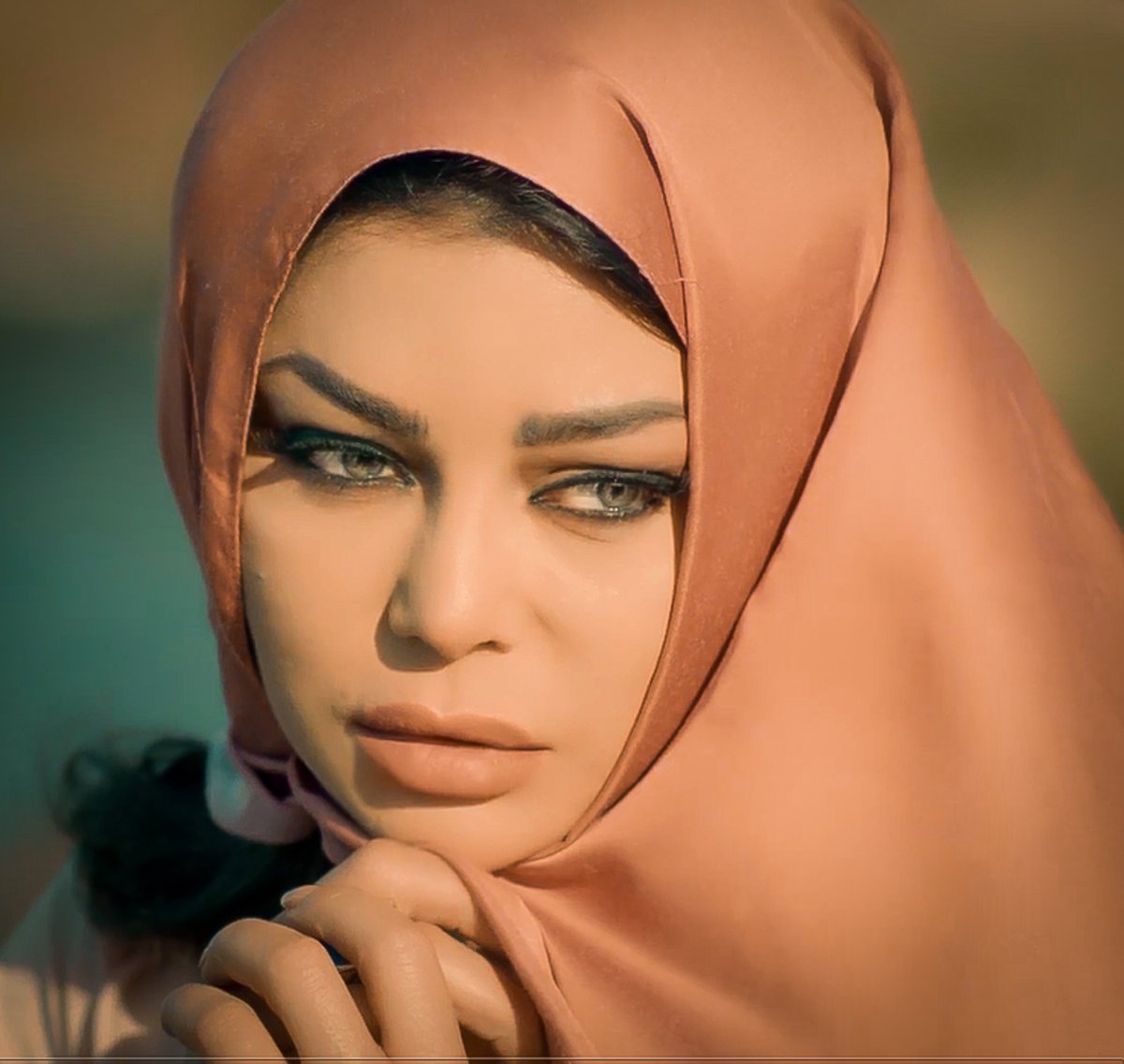 CyprusCyprusov's tweet photo. @HaifaWehbe flawless in every way! https://t.co/IprWRDHaZa