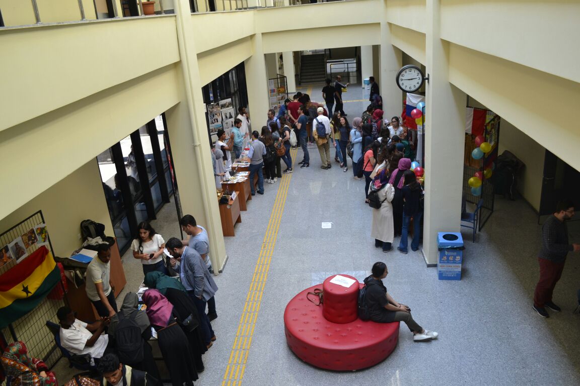 YTUTOMER's tweet photo. Kültür Günlerimizi tamamladık. Seneye dünyayı keşfetmek isteyen herkesi bekliyoruz. :) https://t.co/qRDHDSaMg2