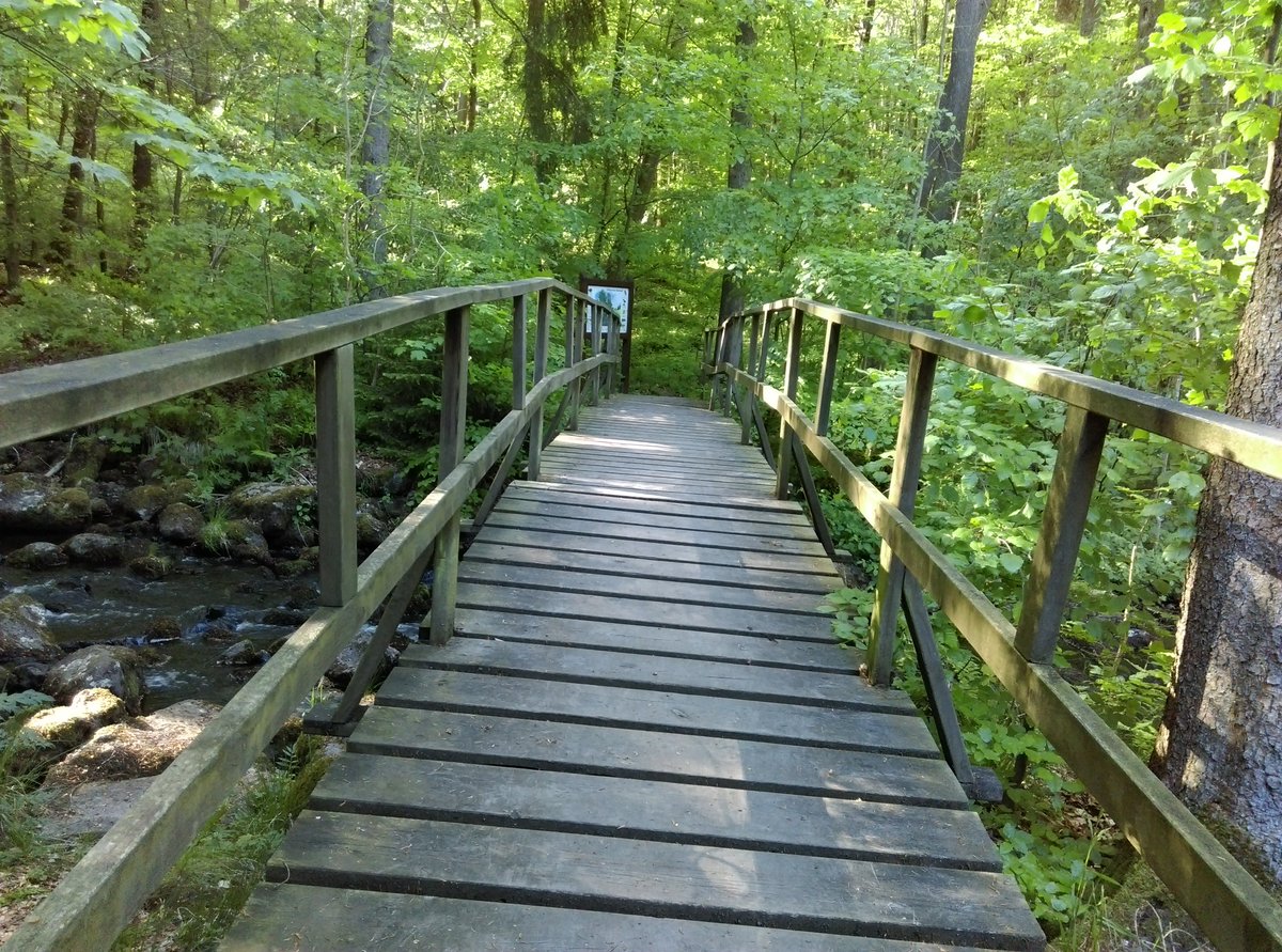 QuentinVampire's tweet image. Alles Gute und einen BRILLIANTen Erfolgsweg mit den neuen U-Modellen!
#Happy20HTC