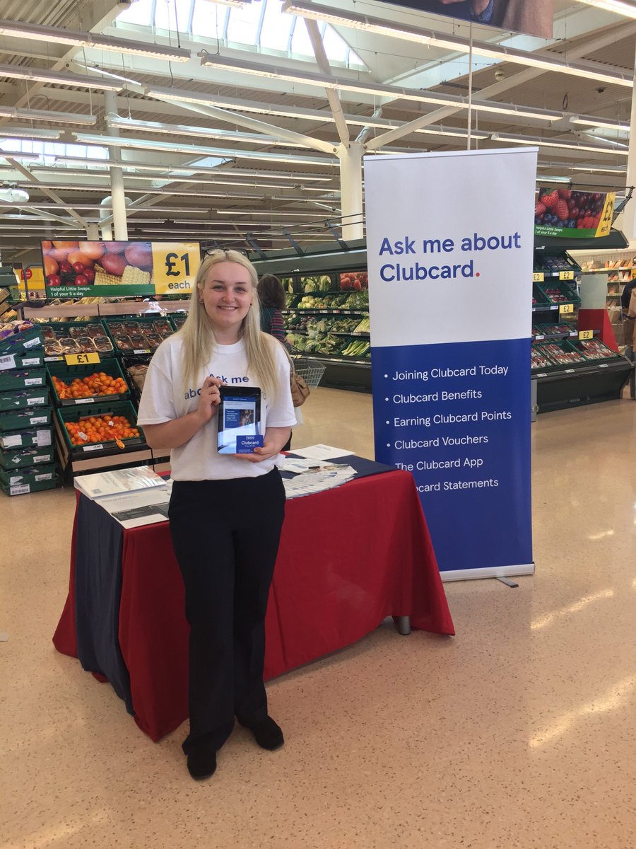 Our lovely club card champion Jess supporting the new club card <a href="/WalshMandy/">Mandy Walsh</a> <a href="/Garydarch/">Gary Darch</a>