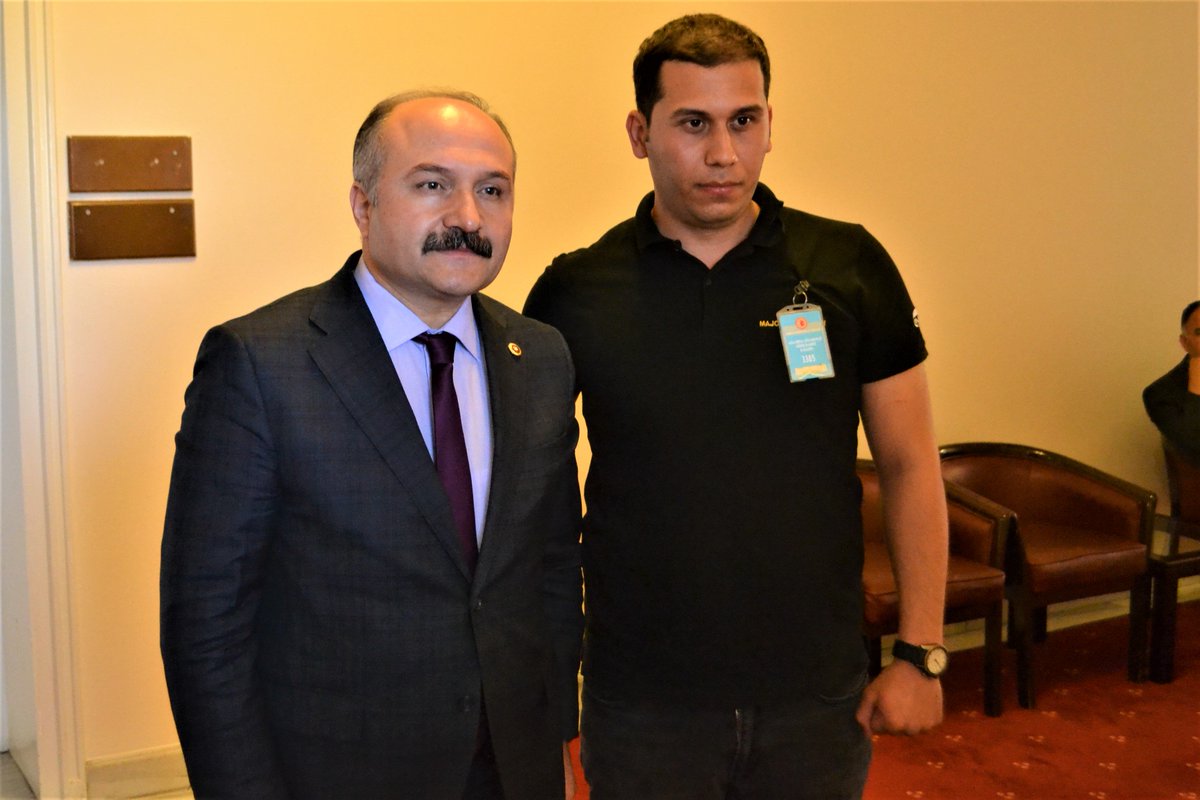 55erhanusta's tweet photo. Tutuklu astsubay kursiyer öğr.,kursiyer. teğmenlerin ve kara ha.ok. öğr. aileleriyle görüştük, adalet beklentilerini tekrar dile getirdiler. https://t.co/KN9fqQ79Sy