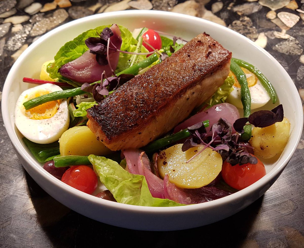 StephenStKit's tweet image. Need out of the office! Come try or new tasty menu #Fitzrovia #lunchtime # Soho @EnjoyFitzrovia @BrandOpus @talkpr