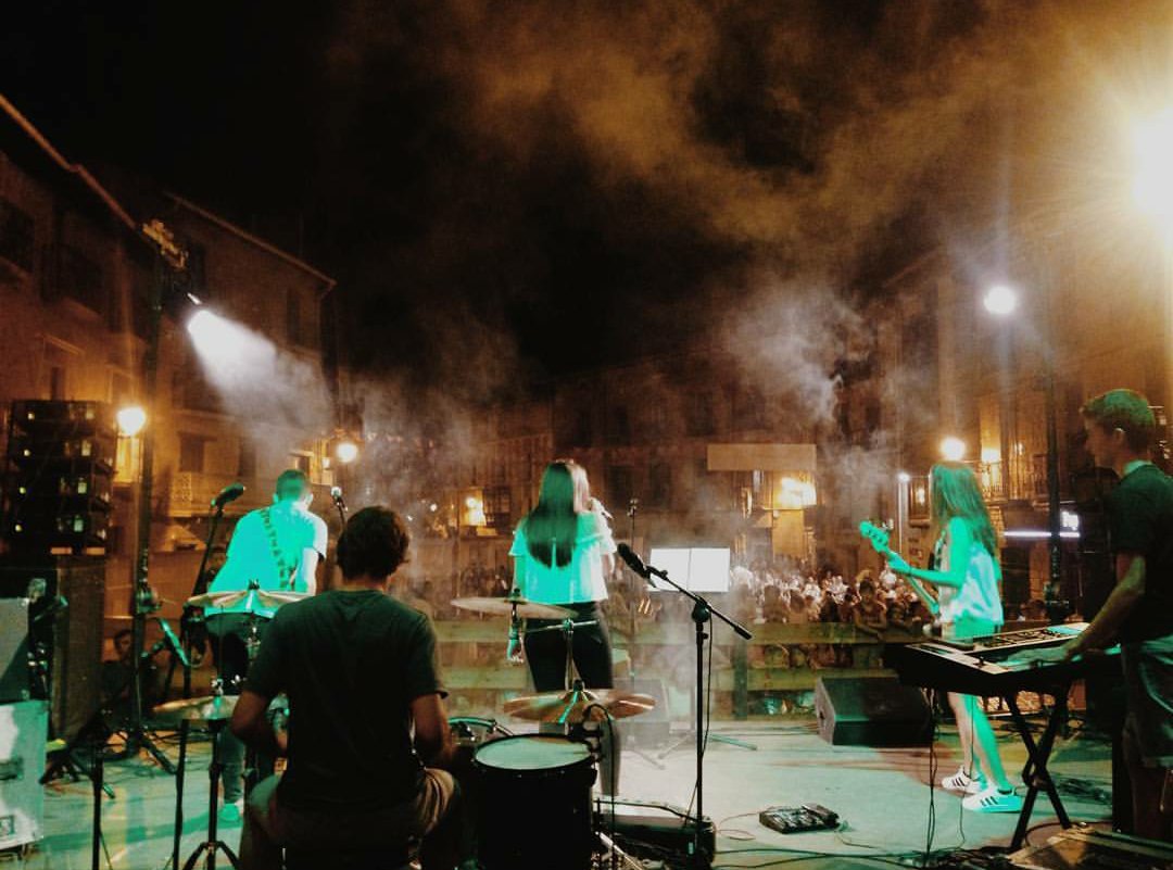 juvenmiranda's tweet photo. En primer lugar, desde Tafalla, tendremos a @gruponoise5 . Darle duro chicos!! Seguro que nos harán disfrutar 🎉 🎸🎶 https://t.co/CNvMkamitI