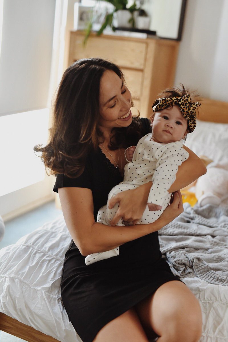 DrawDressDream's tweet photo. I'm a lil unco at making a bow! So it's a crown  #babystyle #newborn #5monthsold #mummydiaries #mumblogger #cutebaby https://t.co/7OhvPkwMr7