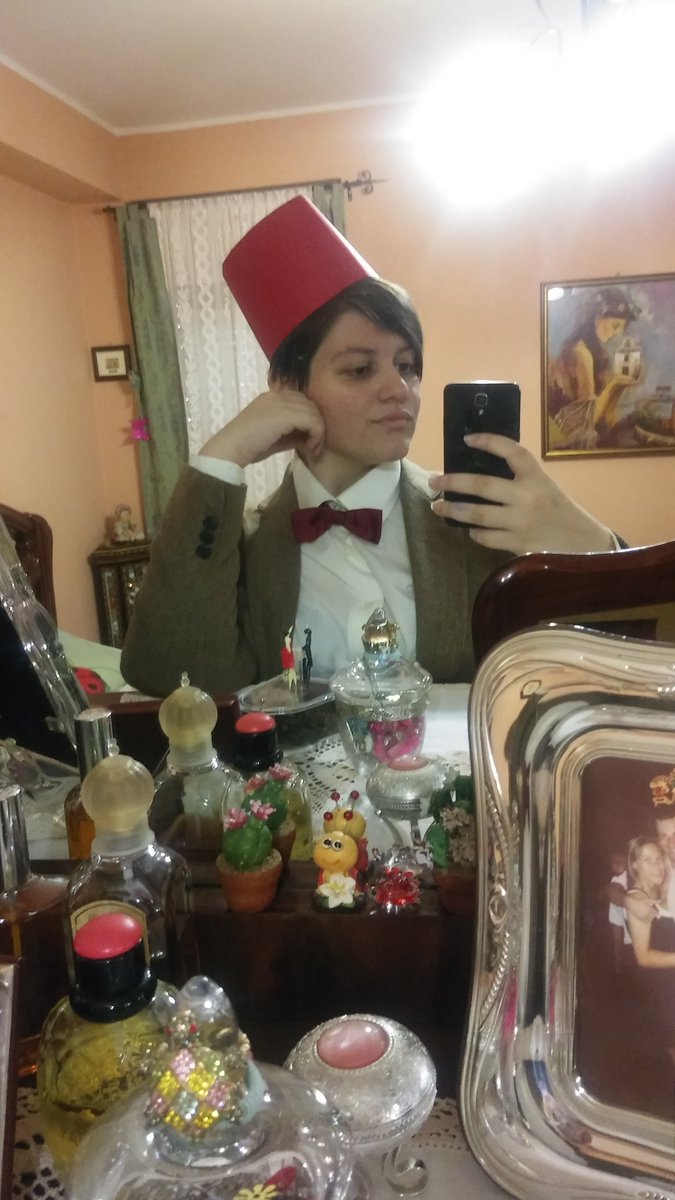 revoldefleurs's tweet photo. "hello i'm the Doctor,
basically, RUN"
๐โจโ
#eleventhdoctor #DoctorWho #bbccosplay #mattsmith https://t.co/Wd72FjDeeN