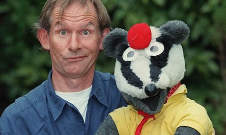 allthings_90s's tweet photo. RIP Andy Cunningham, writer &amp; Creator of Bodger &amp; Badger #bodgerandbadger #90s @The90sDiary #90sTV #TV https://t.co/PYBH26NnYP