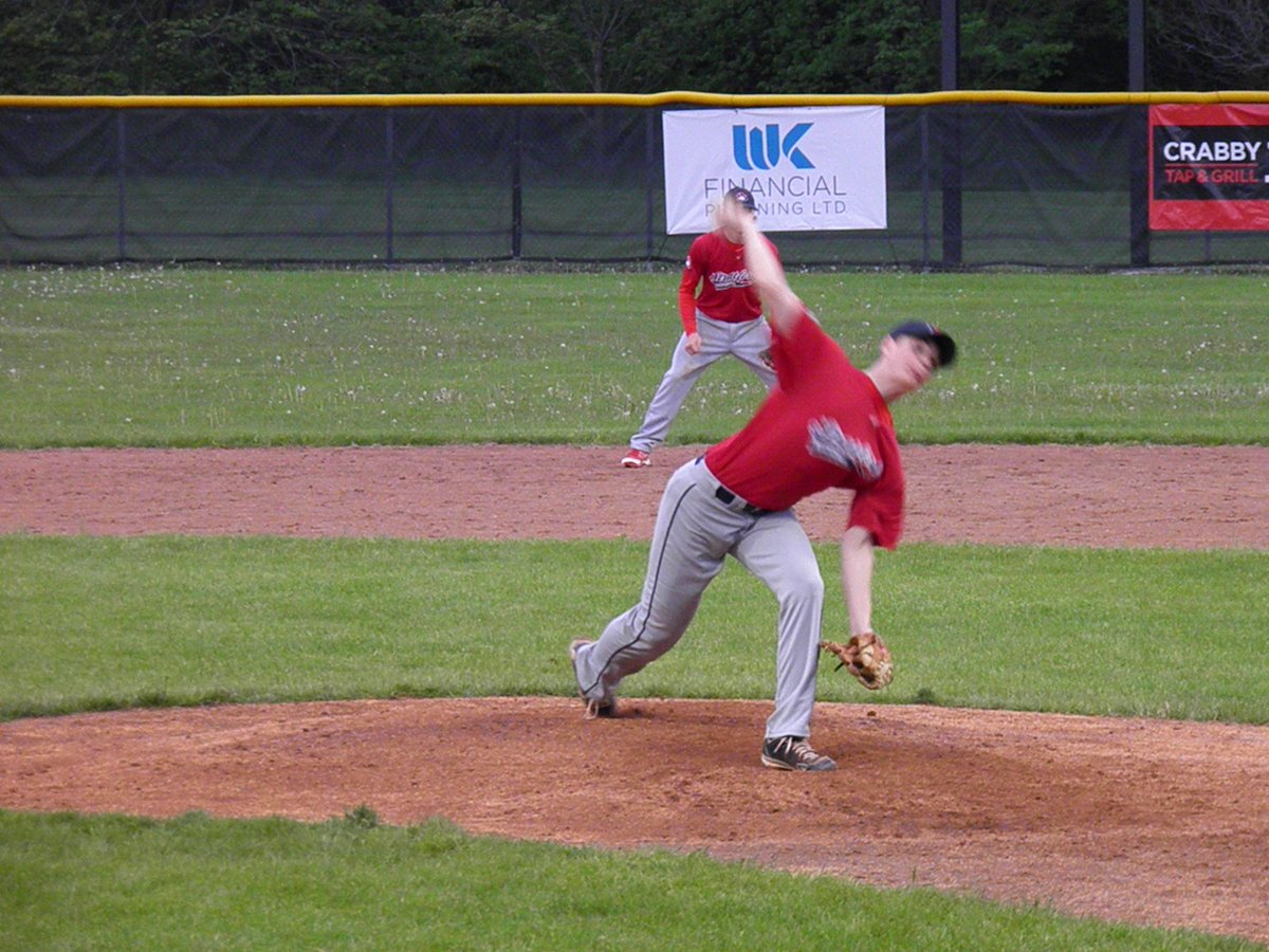 BayshoreFred's tweet image. .@Wiarton_Nats SO @dodgers_durham @BWFastball. Royals W, Bulldgs L GB Ladies Fstbll. THawks stalled @OntarioLacrosse bit.ly/1r9gVBi