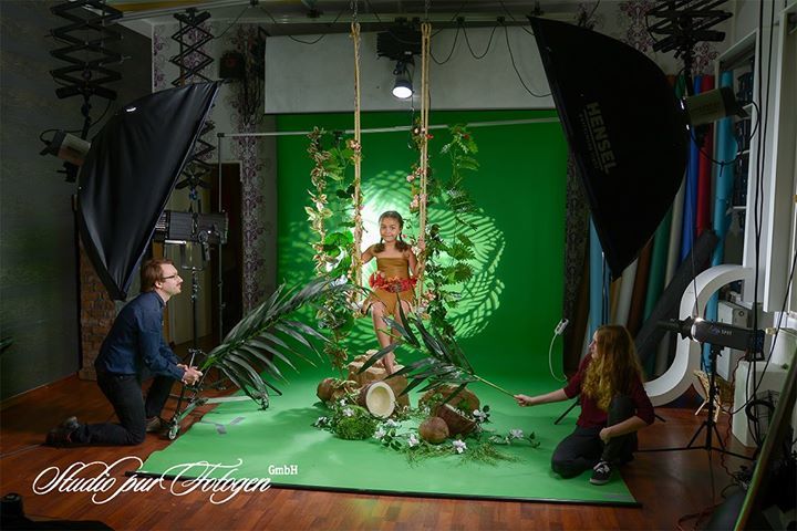 SPF_2016's tweet photo. Wenn sich schon mal wer gefragt hat wie es während eines Shootings aussieht ... hier die Antwort
#kindercasting #kinder #kinderfotos #kind… https://t.co/xuTdkFl2vk