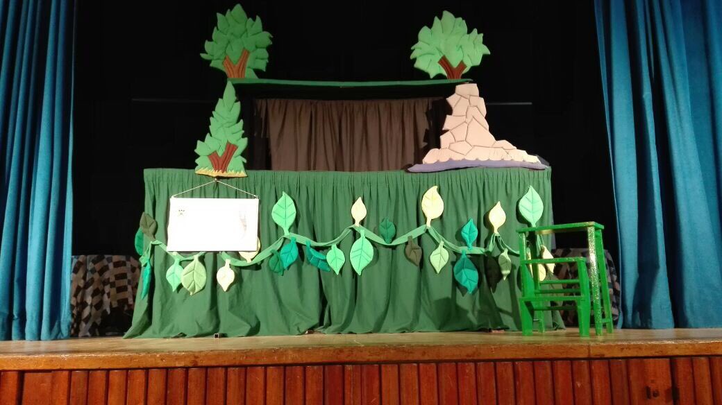 areppTfL's tweet photo. We visited Stephenweg Primary School and performed to nearly 400 Grade R to 3 learners! #theatre #arepp #education #bullying #discrimination https://t.co/CHbHX3qvju