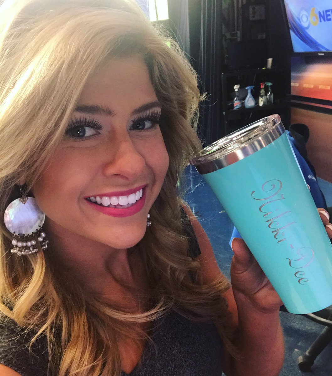 NikkiDeeRay's tweet photo. WHERE ARE MY SOUTHERN FRIENDS AT??? Everything needs a name / #monogram!!!#monogrameverything #corkcircle #SouthernStyle #va #alabamagirl https://t.co/MNO8utbzrC