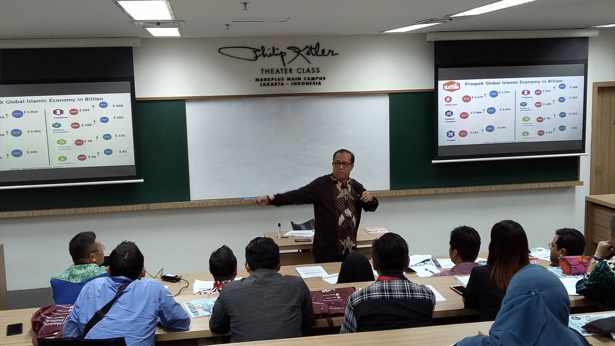 the_marketeers's tweet photo. #RMS17 Jakarta telah usai dan ditutup dengan buka bersama peserta. Sampai jumpa di 6 kota selanjutnya. Info jadwal: https://t.co/I6XYEu6Eln https://t.co/ofshXb7Ngh
