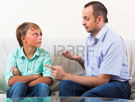 wornicks's tweet image. - Papa un jour je serai président 
- c'est bien fiston
- et comment on fait ?
-Tu dois Macroniser 
- ça veut dire ?
- tu baises ta prof