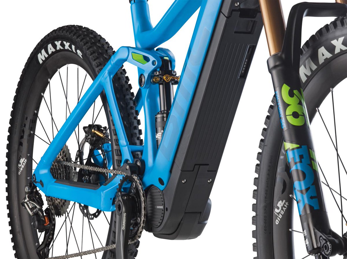 FanatikVic's tweet photo. Nova elèctrica de @Ride_BMC . La #Trailfox AMP, amb fibra de carboni, 150mm de recorregut i rodes plus és espectacular! https://t.co/t6XS7dG1c0