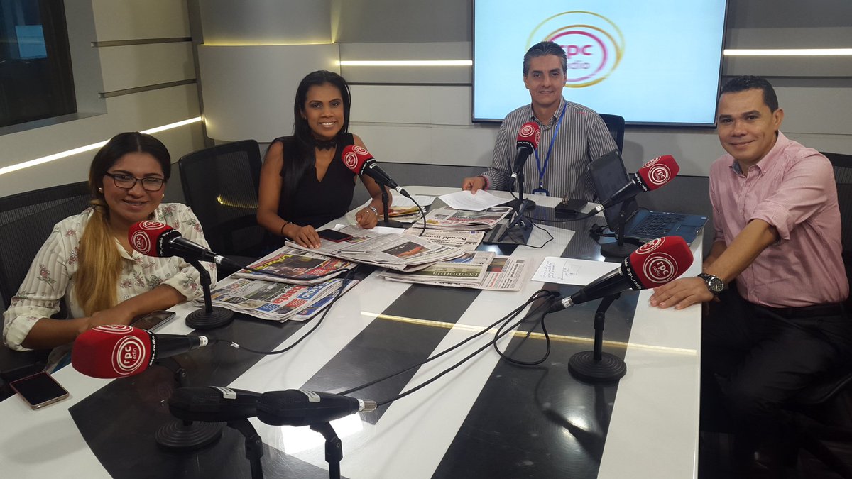 rpc_radio's tweet photo. Seguimos llevandote toda la información noticiosa en el ombligo de la semana junto a @Karla_Yesveth @R19Diana @solis_28 y Hector Montero https://t.co/AuvBG9rv5M
