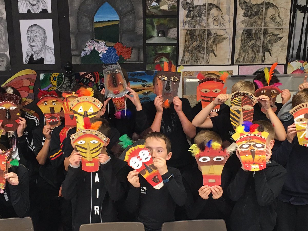 ArtRangeHigh's tweet photo. What creativity from year 5 St Luke's pupils. Brilliant, individual mask designs. Well done everyone #rangehighschool #stluke's https://t.co/VT6RJgwj59