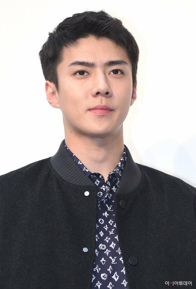 NkcisevolN's tweet photo. ทุกวันนี้เซฮุนห่างไกลจากคำว่าคล้ายลู่หานมาก เจอแรกๆไหนบอกแฝดไง เวลาผ่านไปทำไมเป็นแฟน 😁 https://t.co/bFbaSR5Ptd