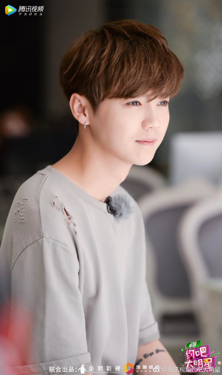 NkcisevolN's tweet photo. ทุกวันนี้เซฮุนห่างไกลจากคำว่าคล้ายลู่หานมาก เจอแรกๆไหนบอกแฝดไง เวลาผ่านไปทำไมเป็นแฟน 😁 https://t.co/bFbaSR5Ptd