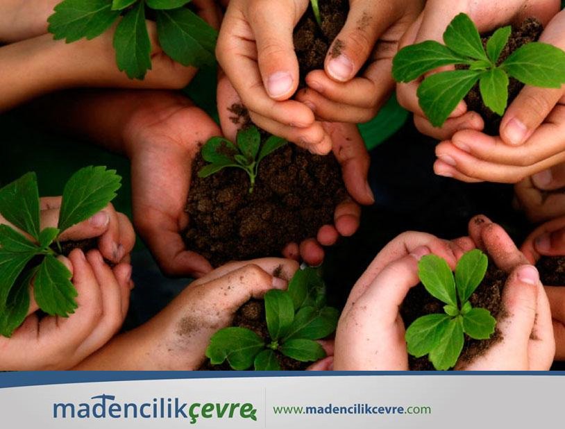 Sadece bir gün değil, her gün #çevre bilincinde olmalı ve tüm olumsuzluklara rağmen fidanlar ekmeliyiz. 

#ZeytininCanıVar