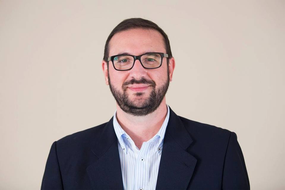 PKN_Malaga's tweet photo. 'Menos likes y más facturar'. Así de claro hablará José Antonio Padilla (@Hiagora_EV) este viernes-20.20h en Eduardo Ocón. ¡Atento al #CHOU! https://t.co/zGuWk5L2Kh