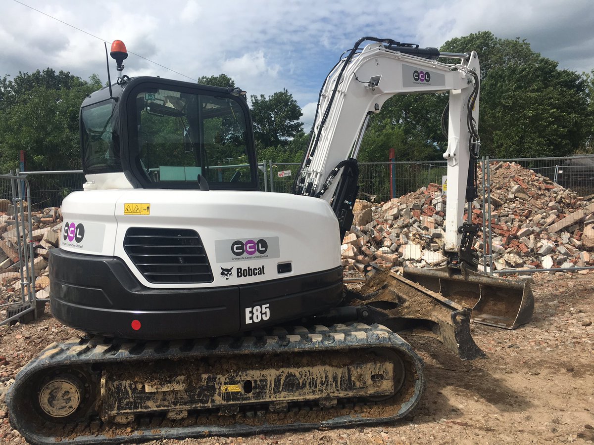 crimscote's tweet photo. The new #bobcat plant additions supplied from @ButlerReynolds1 settling in on site nicely! #groundworks #birmingham https://t.co/9ub4ObLSNP