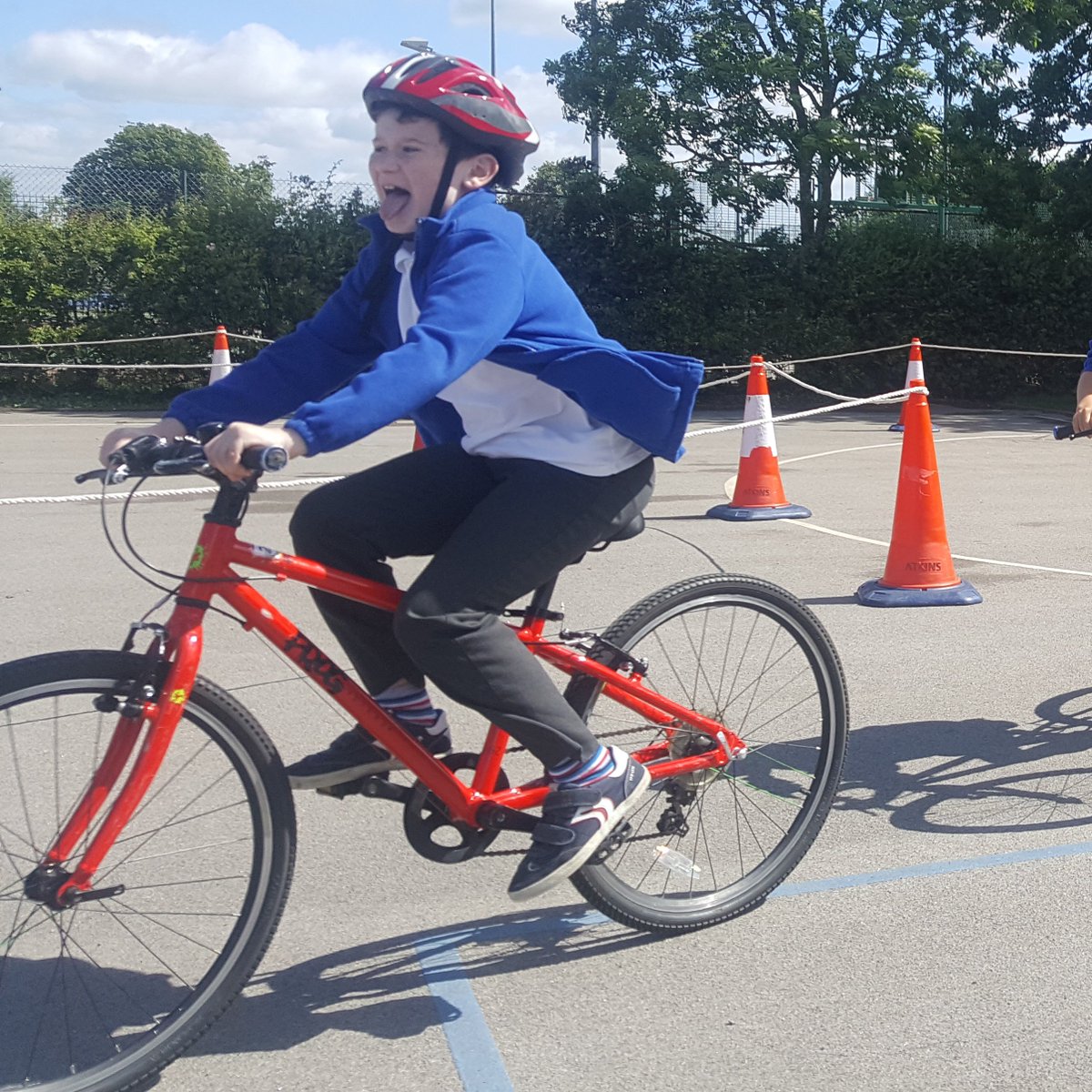 OutspokenTrain's tweet photo. We love #cycling! Today #BikeabilityPromotion visited Girton Glebe. #Bikeability #BikeabilityPlus @BikeabilityUK @TABSbikeability @CambsCC https://t.co/TgwXh431jc