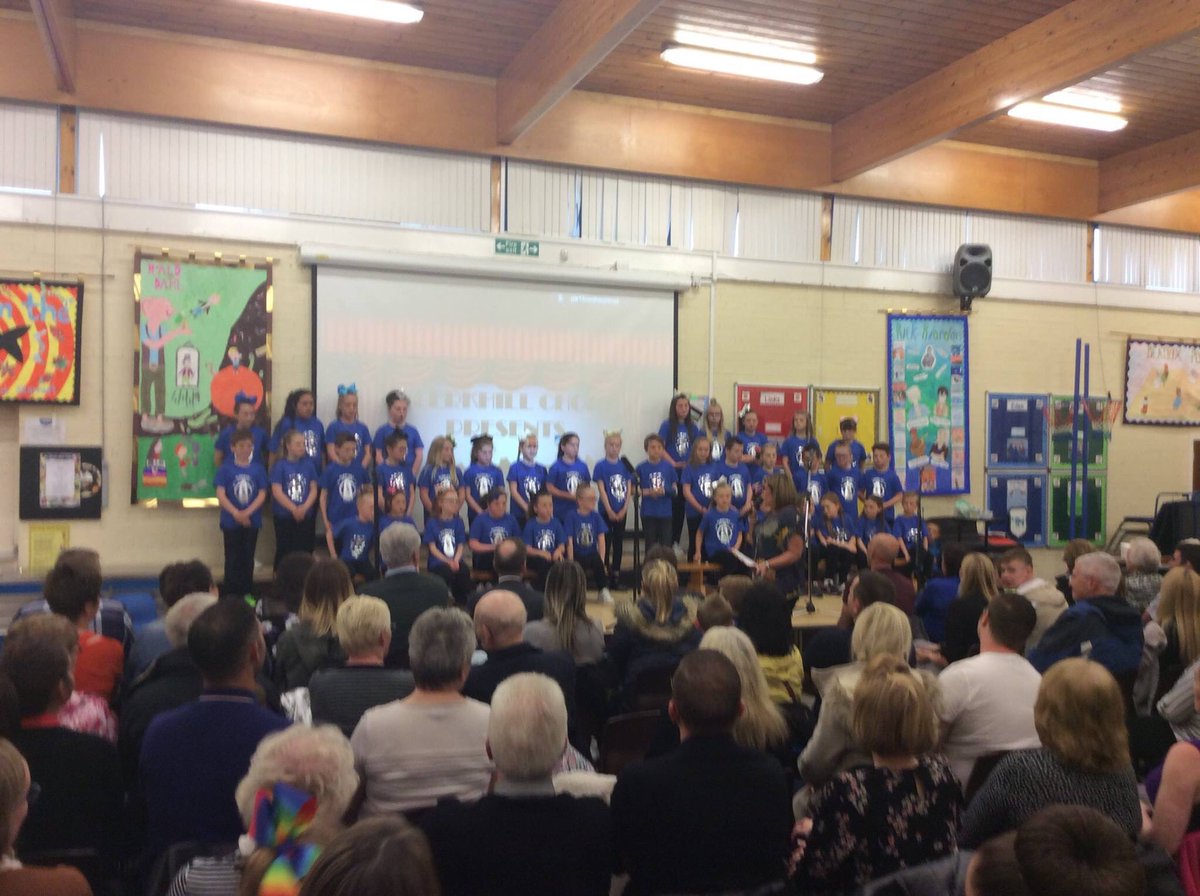 Clerkhillschool's tweet photo. 🎼An amazing night put on by our choir yesterday. Thank you to all our parents, carers and members of the community who came and supported us https://t.co/Rf6OoYZtv4