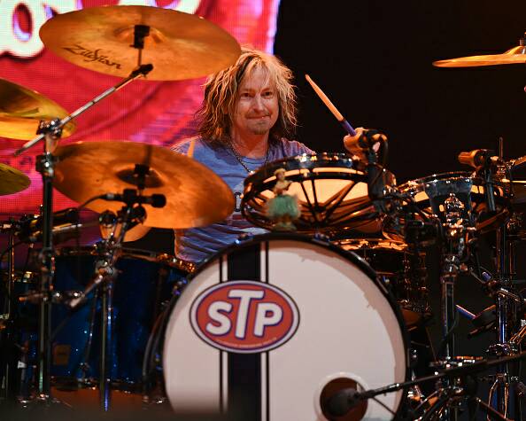 Happy 51st birthday to Eric Kretz! 